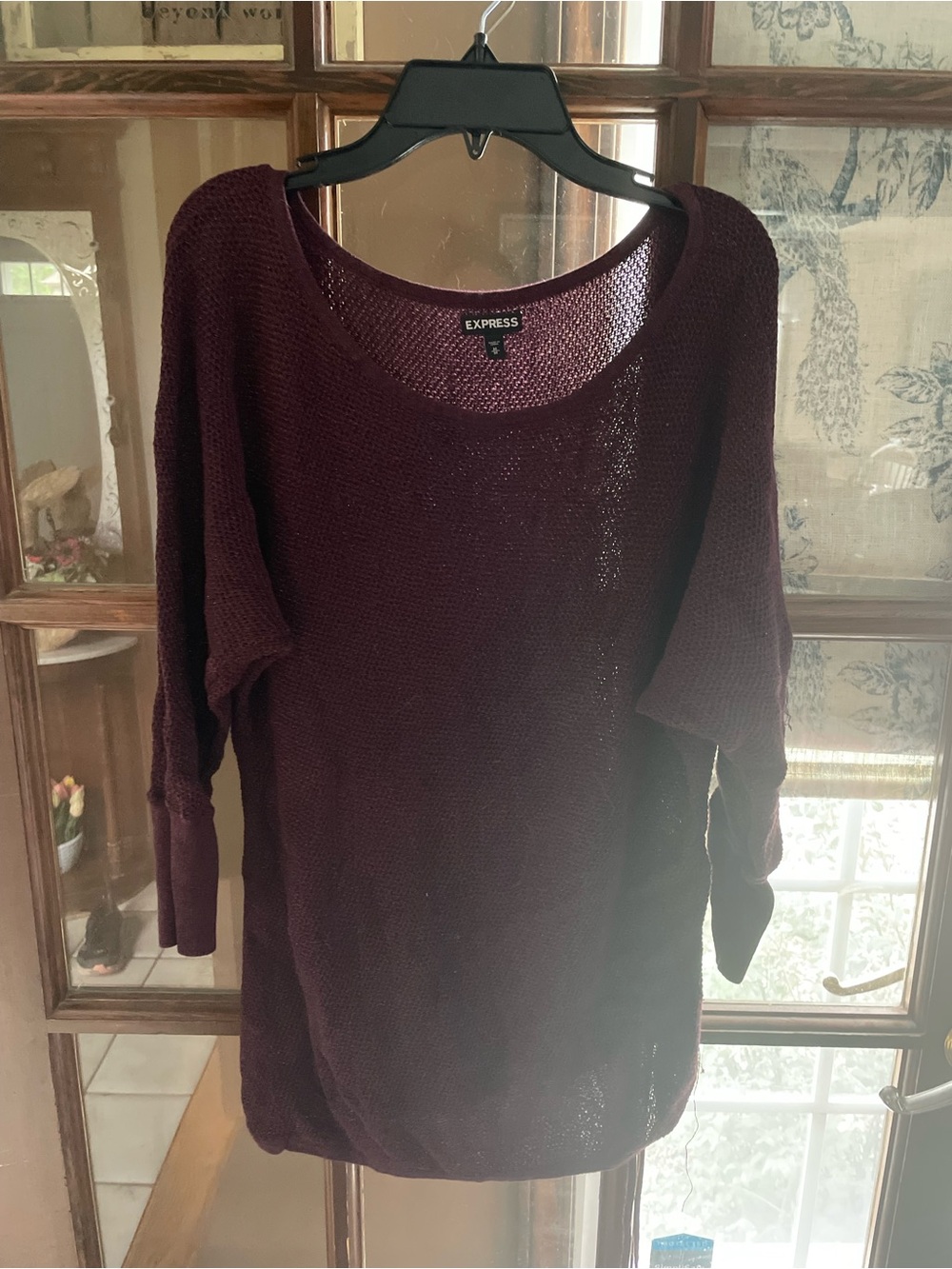 Express Women's Scoop Neck Lightweight Sweater - Burgundy
